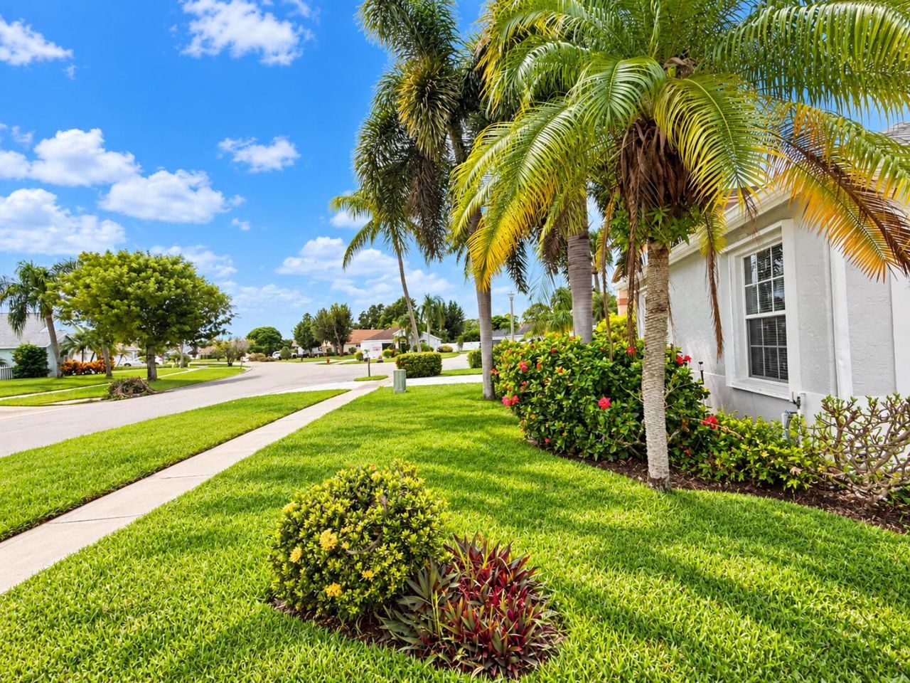 139 Saratoga Boulevard E, Royal Palm Beach, FL 33411 Photo