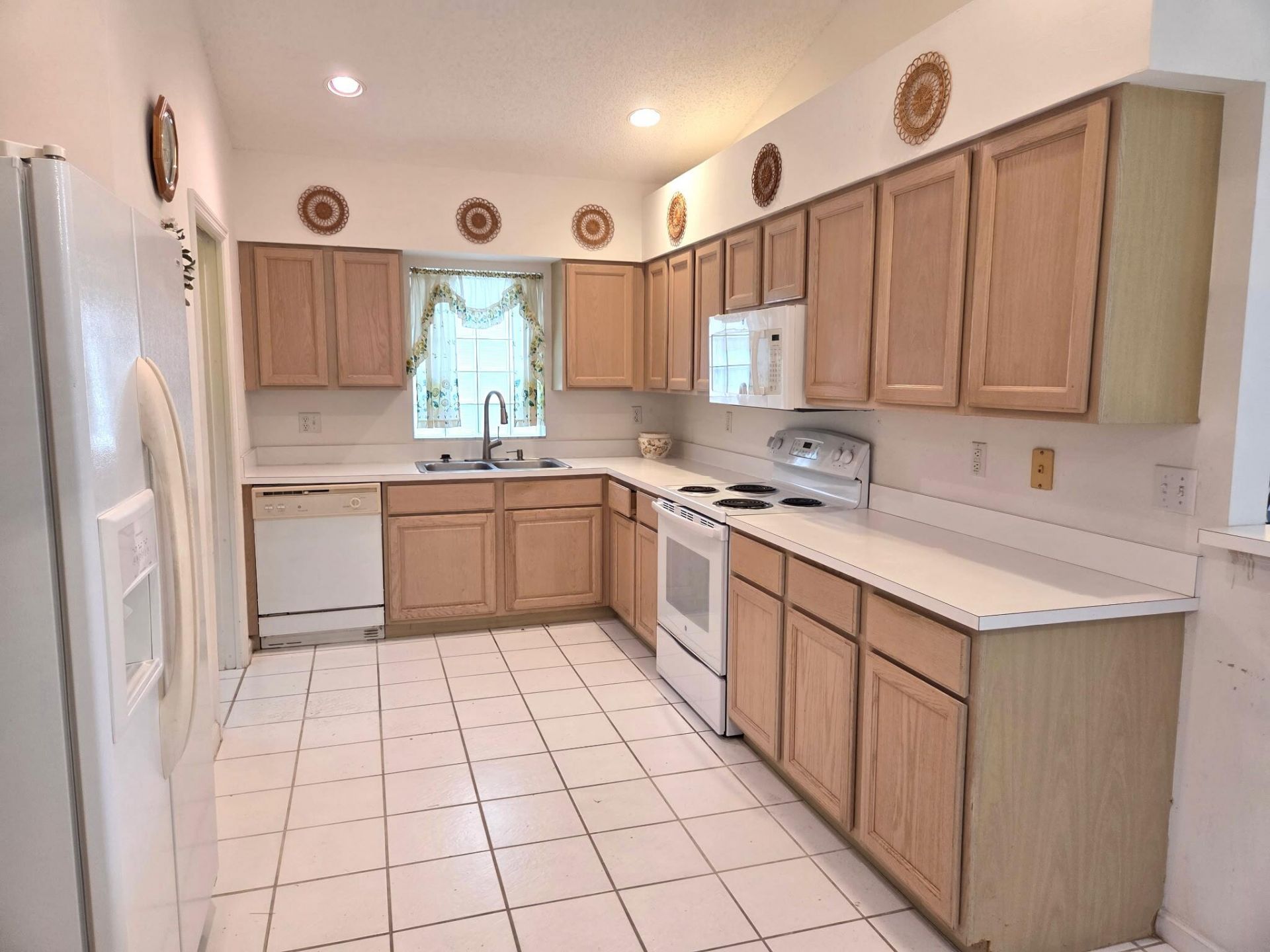 139 Saratoga Boulevard E, Royal Palm Beach, FL 33411 Photo