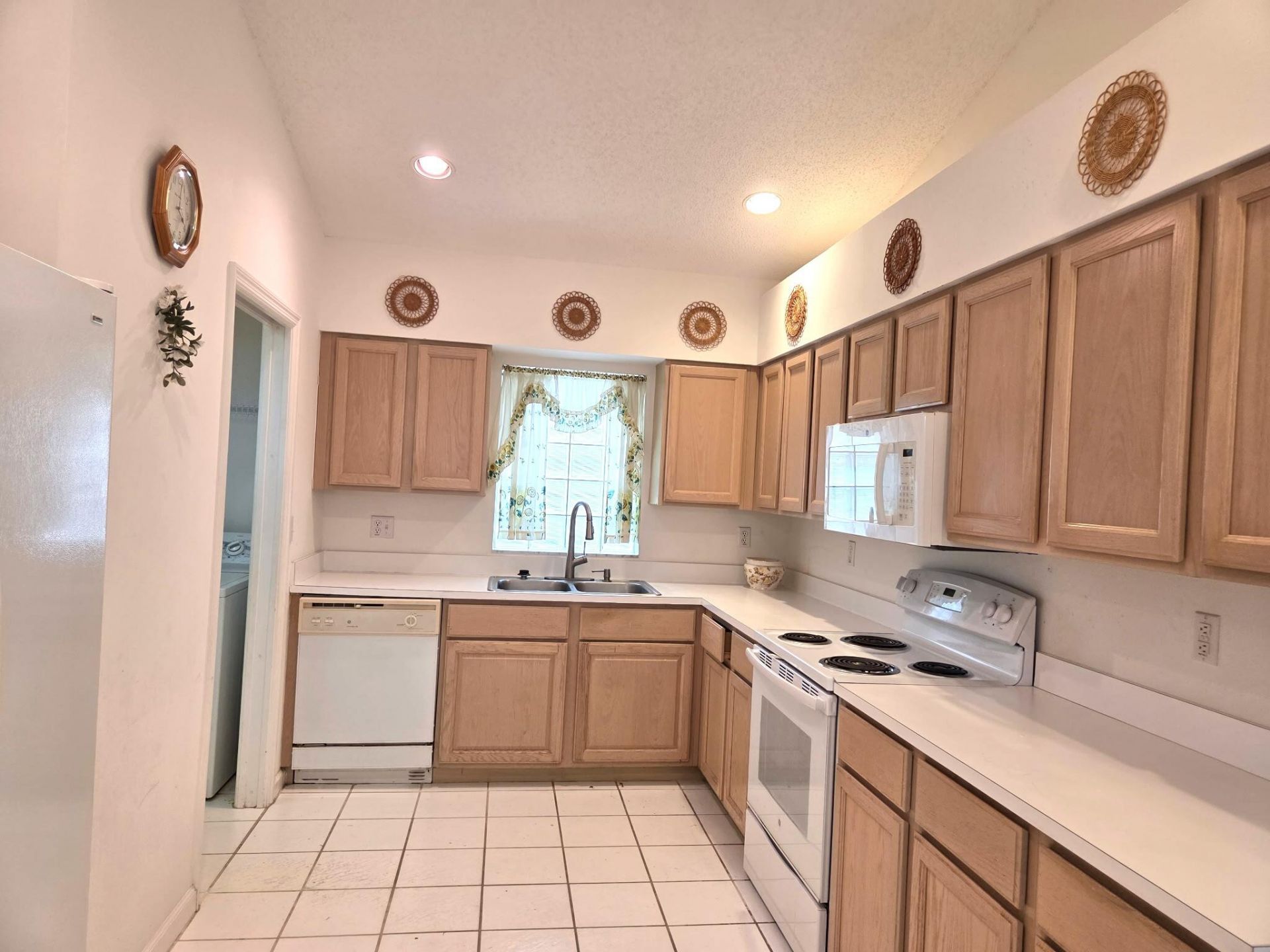 139 Saratoga Boulevard E, Royal Palm Beach, FL 33411 Photo