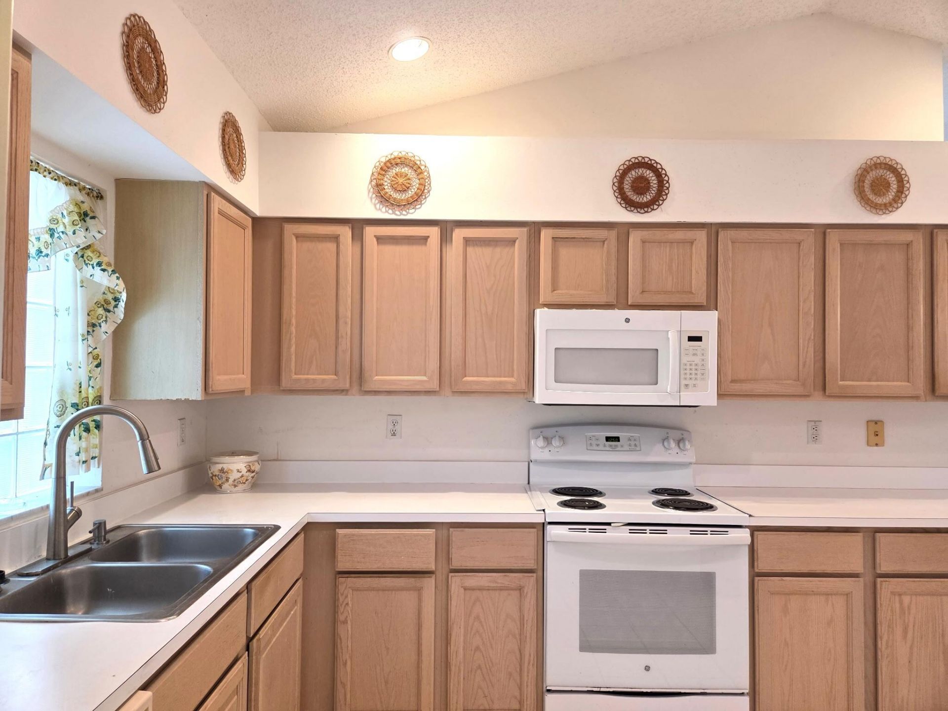 139 Saratoga Boulevard E, Royal Palm Beach, FL 33411 Photo