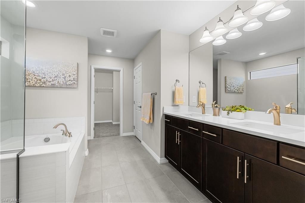 7245 Wilton Dr , Naples, FL 34109 Photo