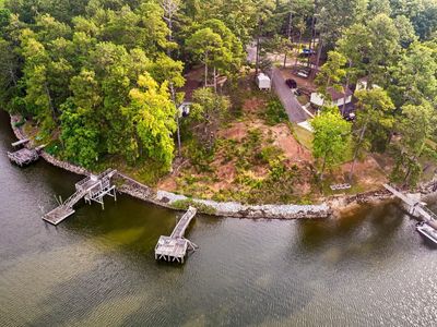 952 Lakewood Drive , Prosperity, SC 29127