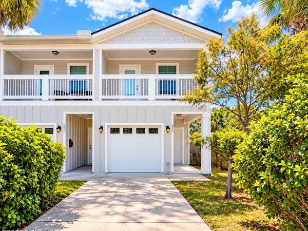 892 4TH Avenue S, Jacksonville Beach, FL 32250