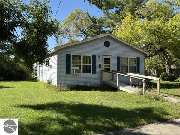 709 Linden Street, Cadillac, MI 49601