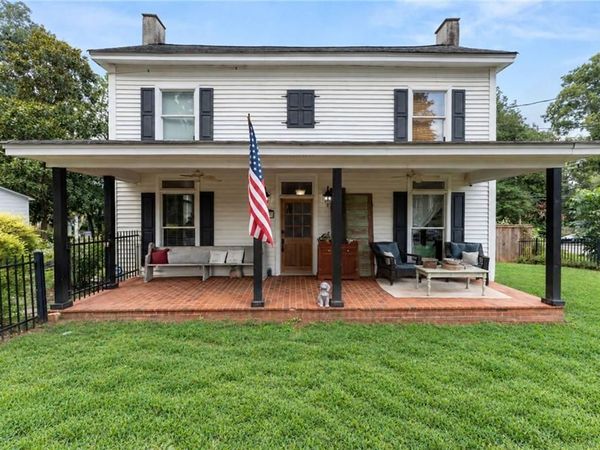 107 Etowah Drive , Cartersville, GA 30120