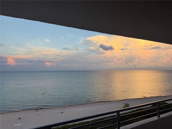 5555 Collins Ave , Unit 14G, Miami Beach, FL 33140