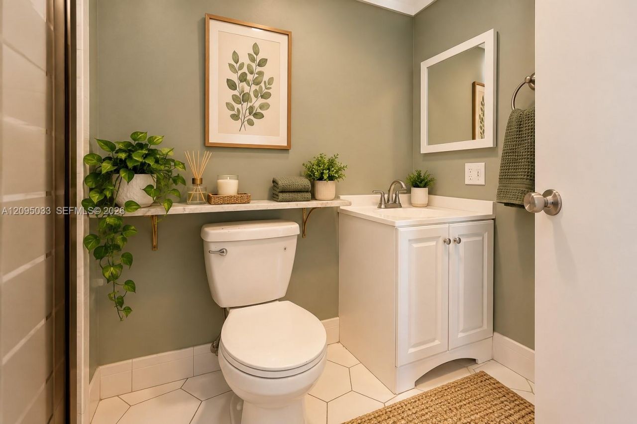180 Saxony D , Unit 180, Delray Beach, FL 33446 Photo
