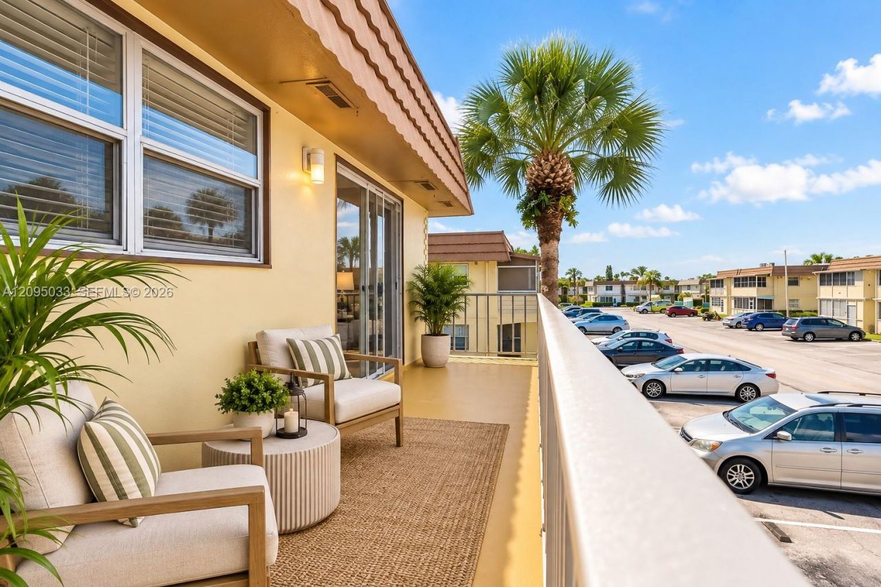 180 Saxony D , Unit 180, Delray Beach, FL 33446 Photo