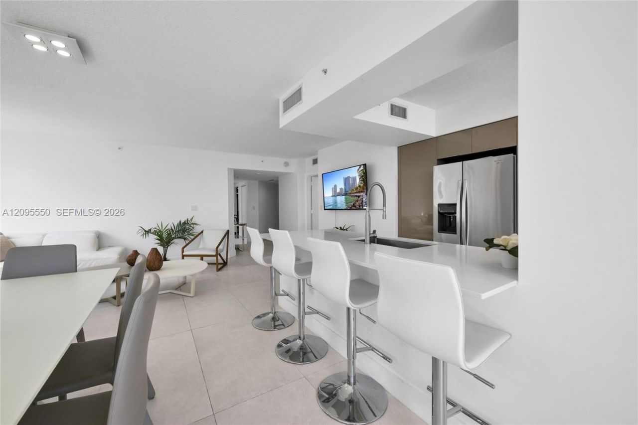 2080 S Ocean Dr, Unit 511, Hallandale Beach, FL 33009 Photo