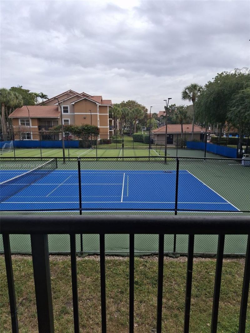 8801 Wiles Rd , Unit 208, Coral Springs, FL 33067 Photo