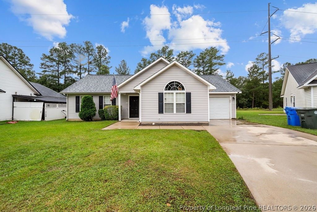 808 Nighthawk Place, Fayetteville, NC 28314 Main Photo