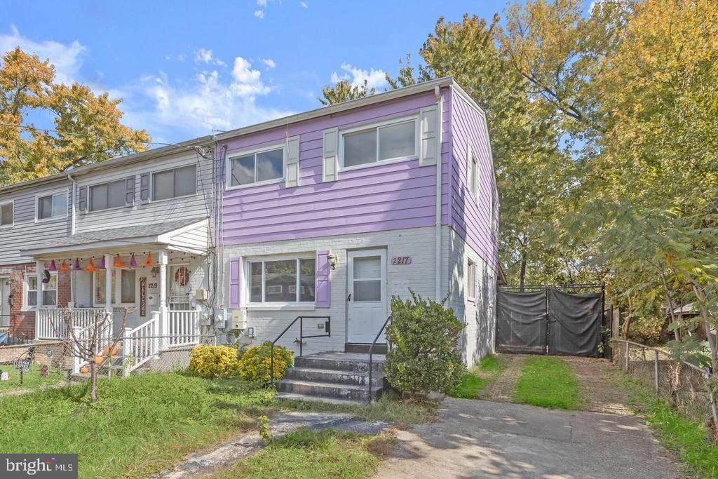 2217 COLUMBIA PLACE , LANDOVER, MD 20785