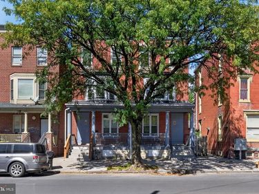 1422 MARKET STREET, HARRISBURG, PA 17103