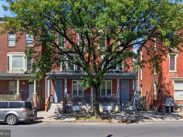 1422 MARKET STREET , HARRISBURG, PA 17103