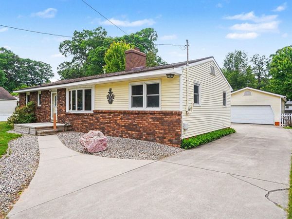 1605 Hansen Street, Muskegon, MI 49445