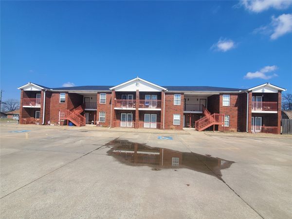 1420 Pierce Avenue , Wagoner, OK 74467