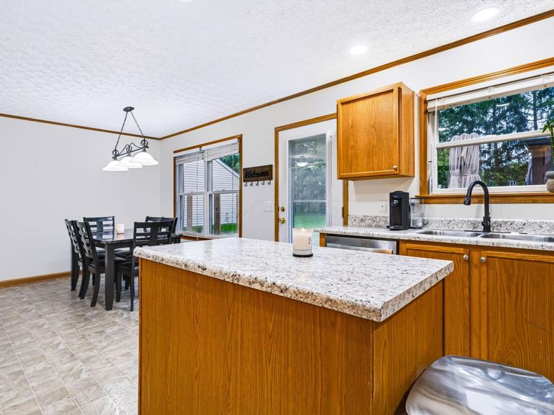 1126 Lake Forest Drive, Hebron, OH 43025 Photo 15