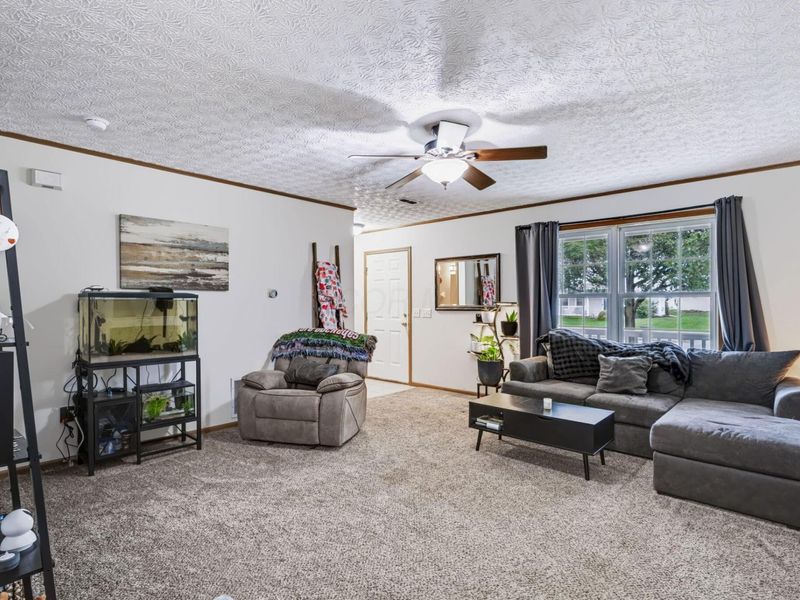 1126 Lake Forest Drive, Hebron, OH 43025 Photo 5