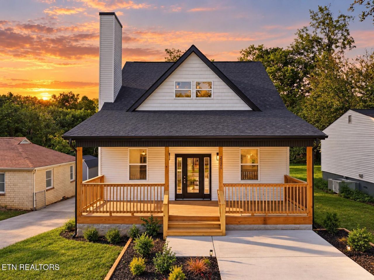2121 Garfield Ave, Knoxville, TN 37915 Main Photo