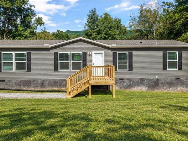220 Emory Rd Rd, Blaine, TN 37709