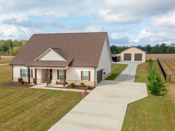 1253 Norton Rd , Manchester, TN 37355
