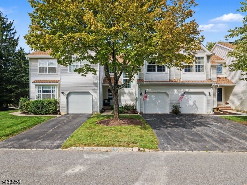 3 Weatherhill Rd, Hamburg, NJ 07419 Main Photo