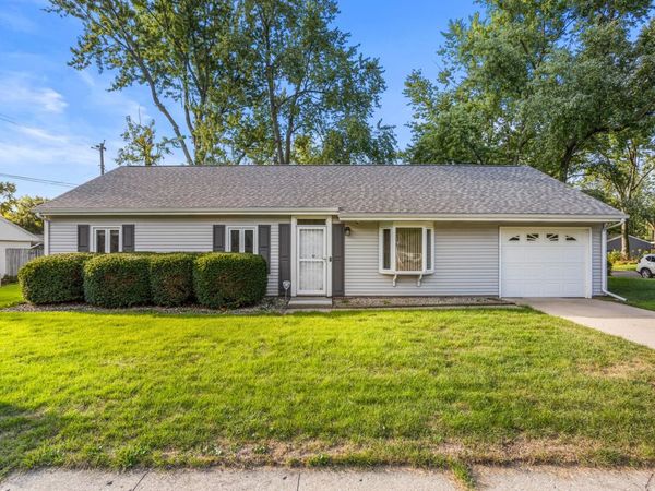 2903 Sangamon Drive , Champaign, IL 61821