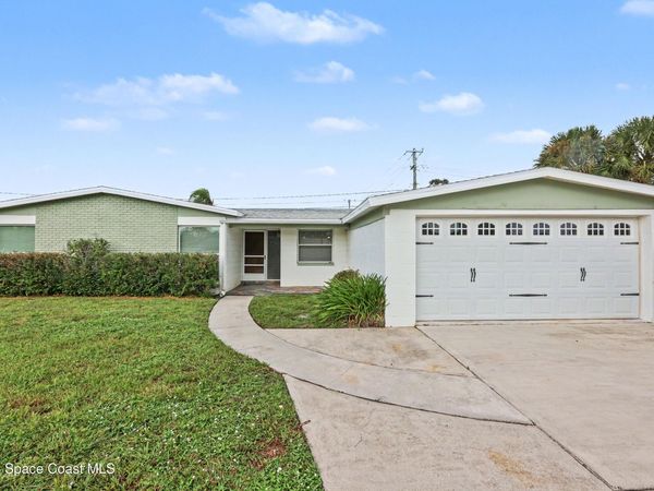 915 Waikiki Drive , Merritt Island, FL 32953