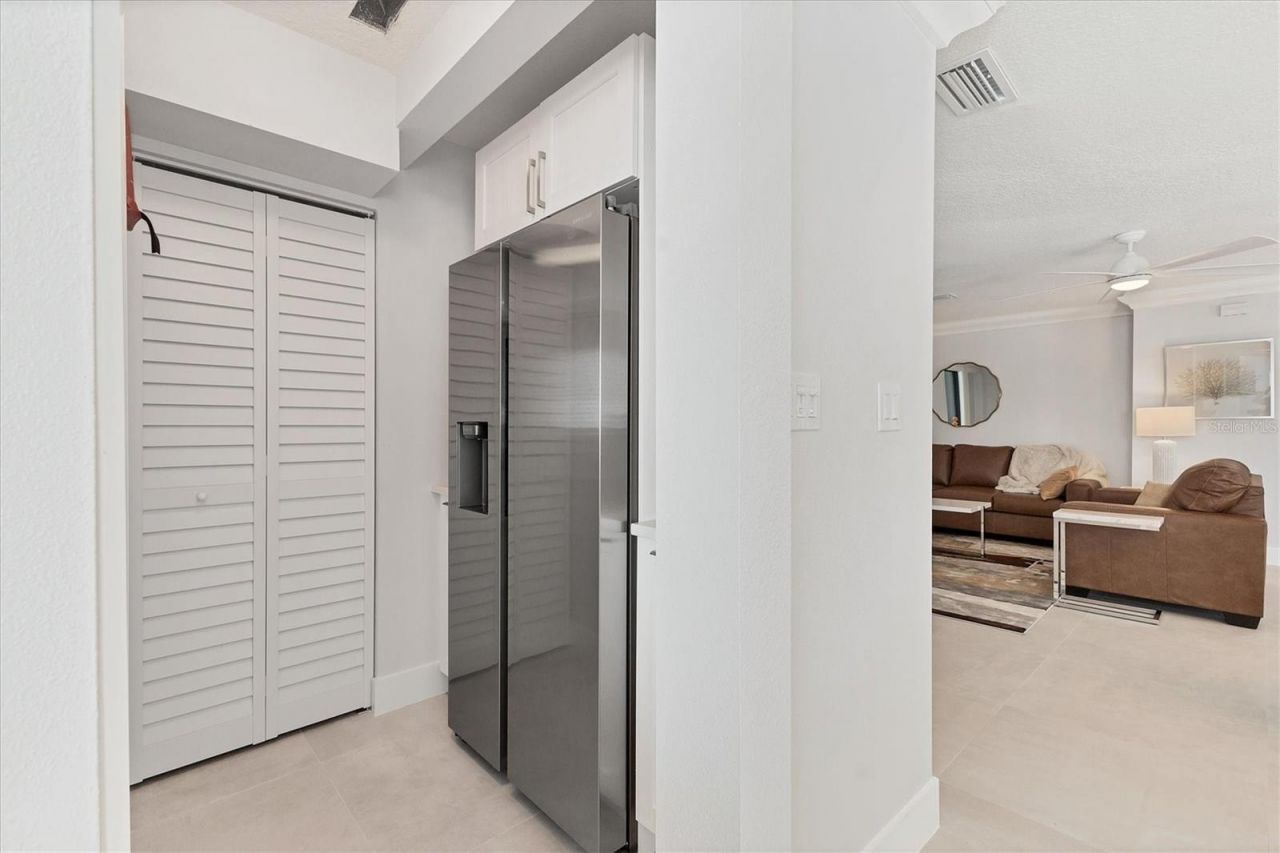 2553 E Paulstan Court , Sarasota, FL 34237 Photo