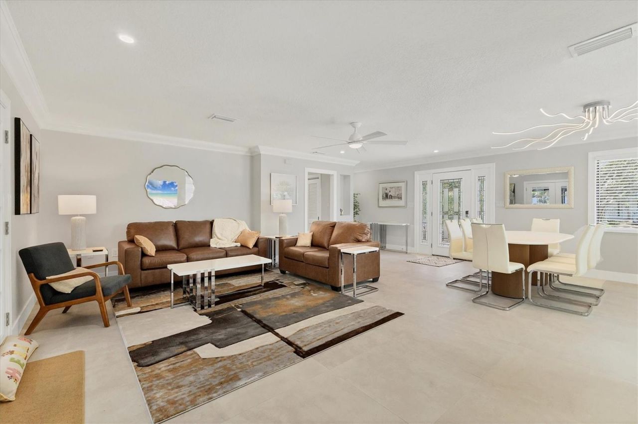 2553 E Paulstan Court , Sarasota, FL 34237 Photo