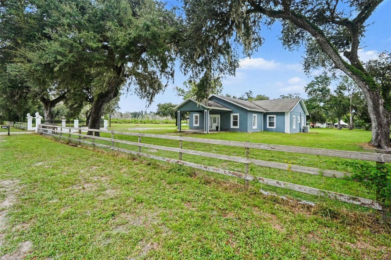 7040 Lumberton Road , Zephyrhills, FL 33540 Photo