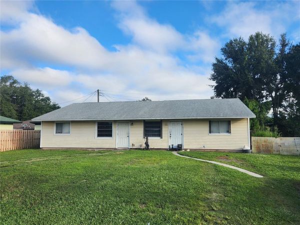 913 915 32ND AVENUE E, BRADENTON, FL 34208
