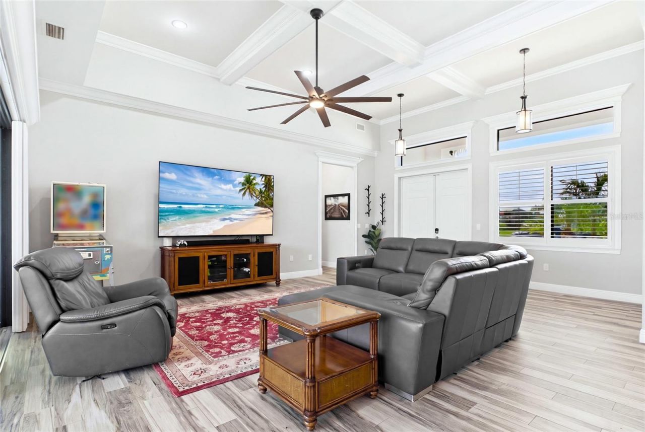 1909 SW 45th Street , Cape Coral, FL 33914 Photo