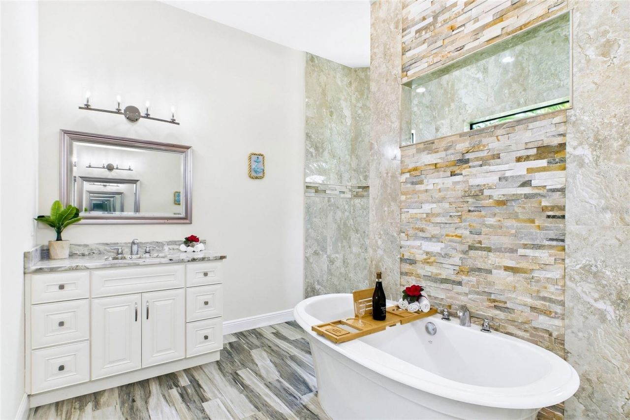 1909 SW 45th Street , Cape Coral, FL 33914 Photo