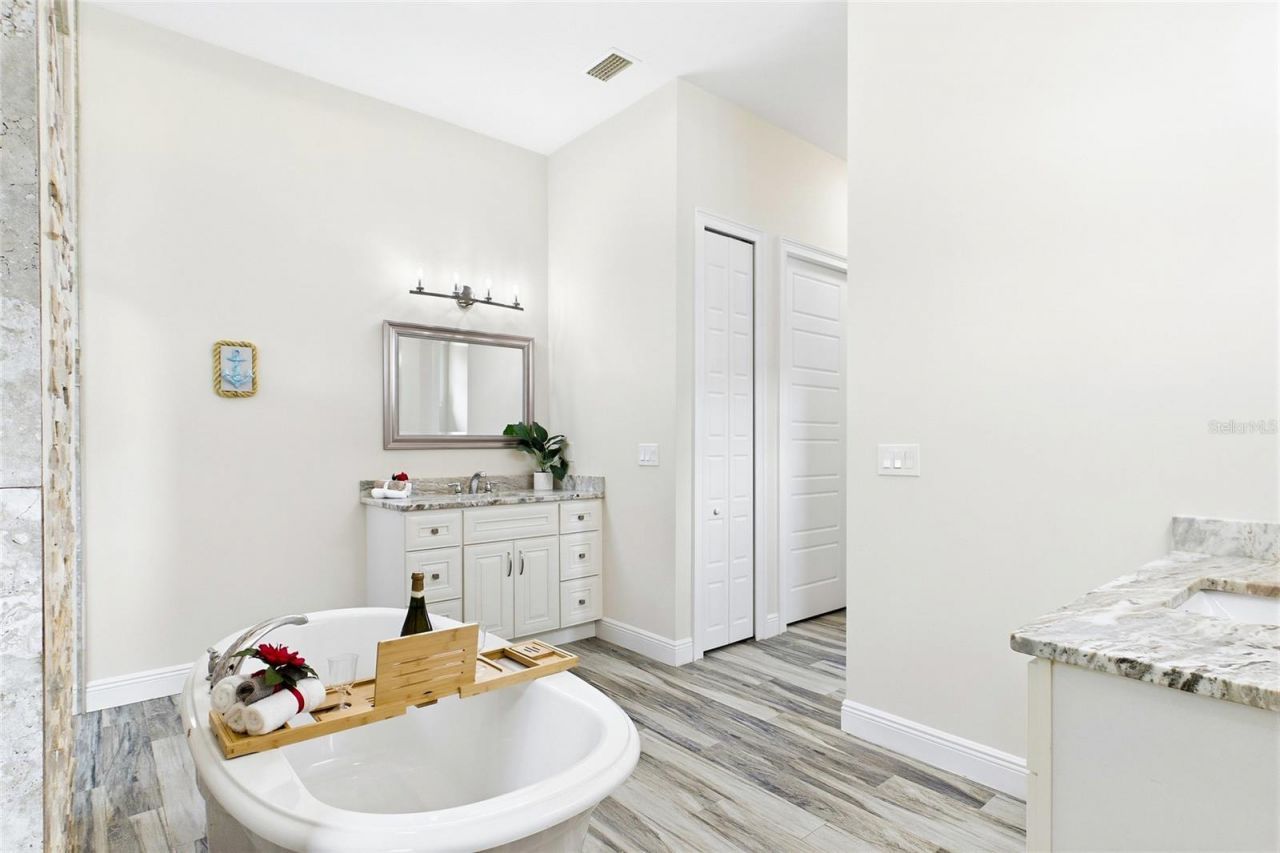 1909 SW 45th Street , Cape Coral, FL 33914 Photo