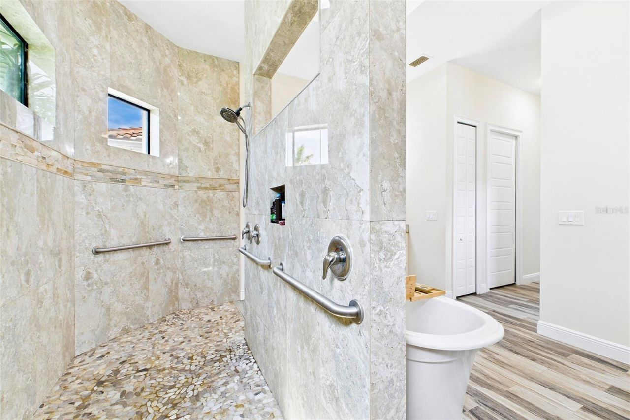 1909 SW 45th Street , Cape Coral, FL 33914 Photo