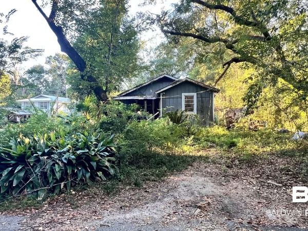 2369 McGaughey St, Mobile, AL 36605
