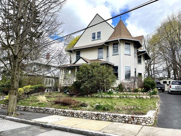 37 Gleason St, Medford, MA 02155