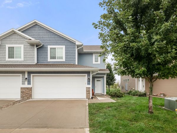 136 Braeburn Lane, Norwalk, IA 50211