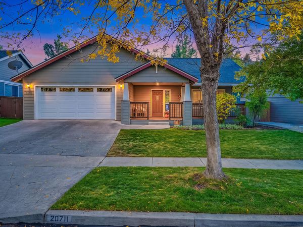 20711 Nicolette Drive, Bend, OR 97701