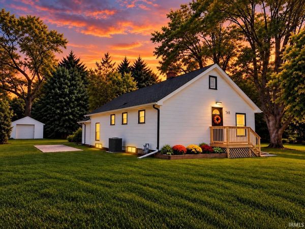 745 E 18th Street, Mishawaka, IN 46544
