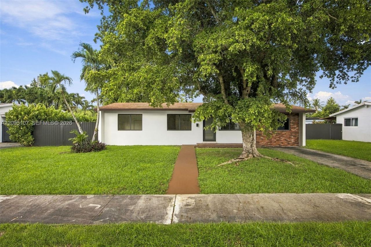 4920 SW 94th Ct, Miami, FL 33165 Photo