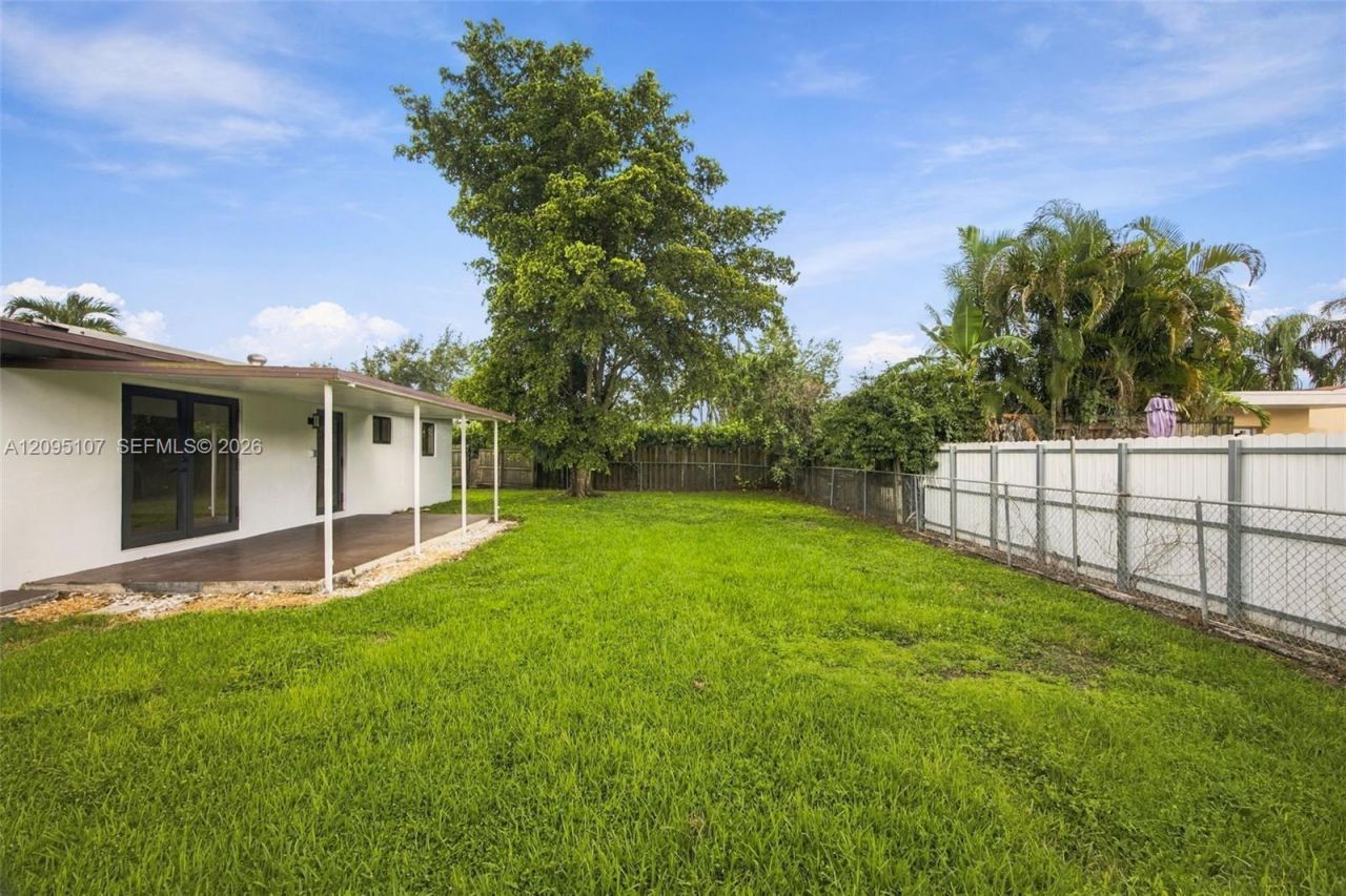 4920 SW 94th Ct, Miami, FL 33165 Photo
