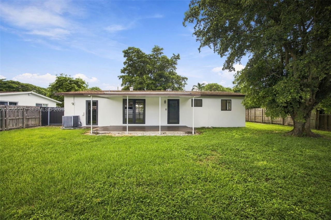 4920 SW 94th Ct, Miami, FL 33165 Photo