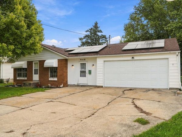 908 S Congress Avenue , Polo, IL 61064