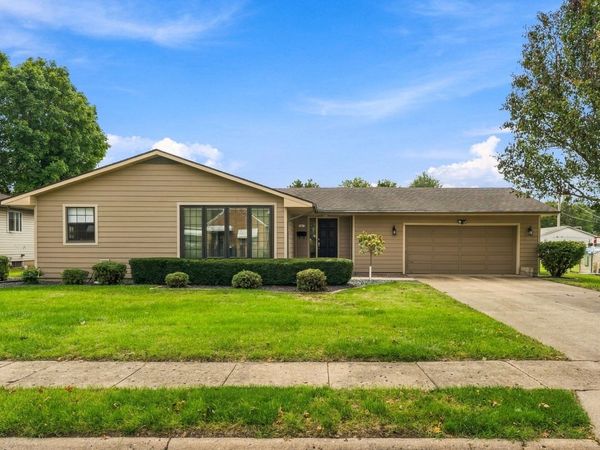 327 W Porter Street , Oglesby, IL 61348