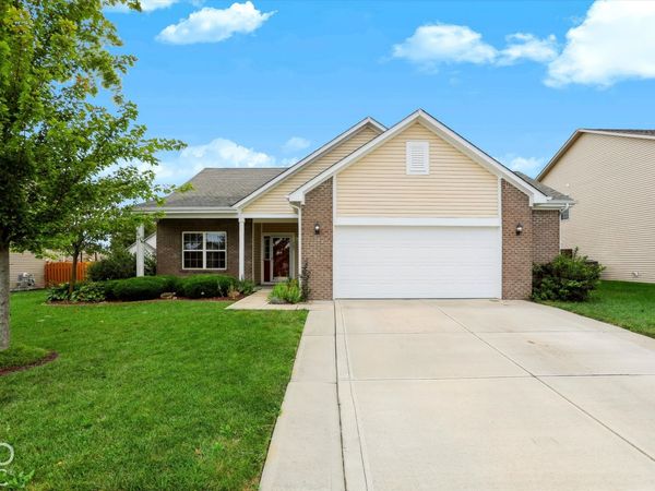 707 Prospector Drive , Greenfield, IN 46140