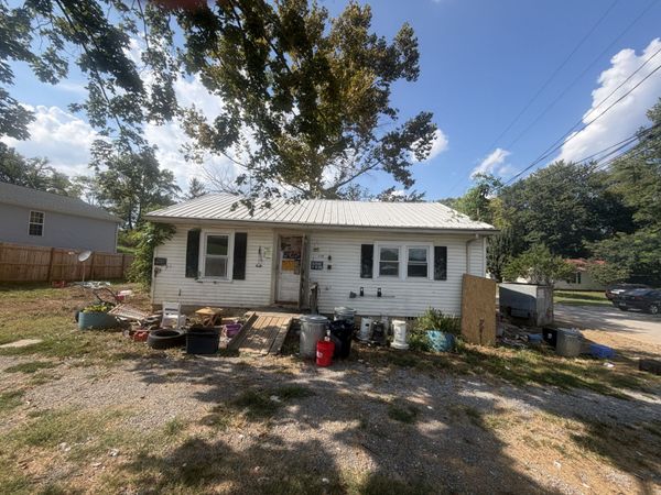 216 Old Morrison Rd , McMinnville, TN 37110