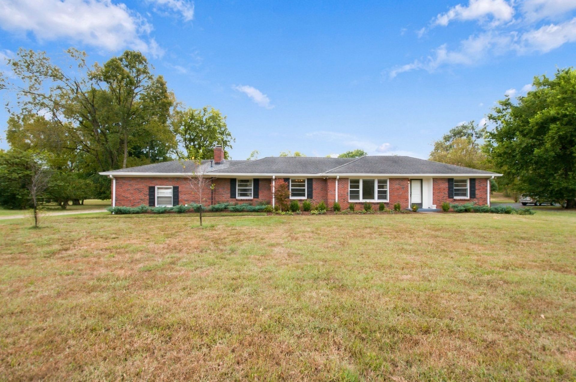 6313 Robin Hill Road, Nashville, TN 37205 Main Photo
