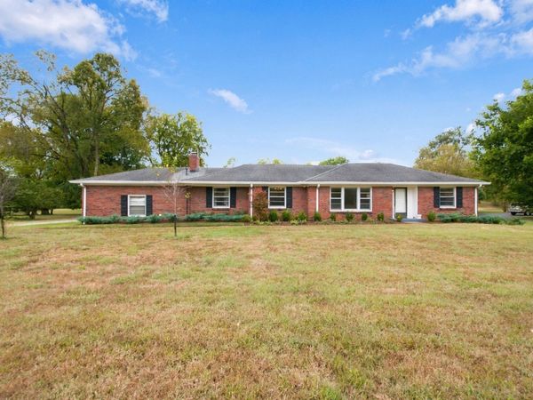 6313 Robin Hill Road, Nashville, TN 37205